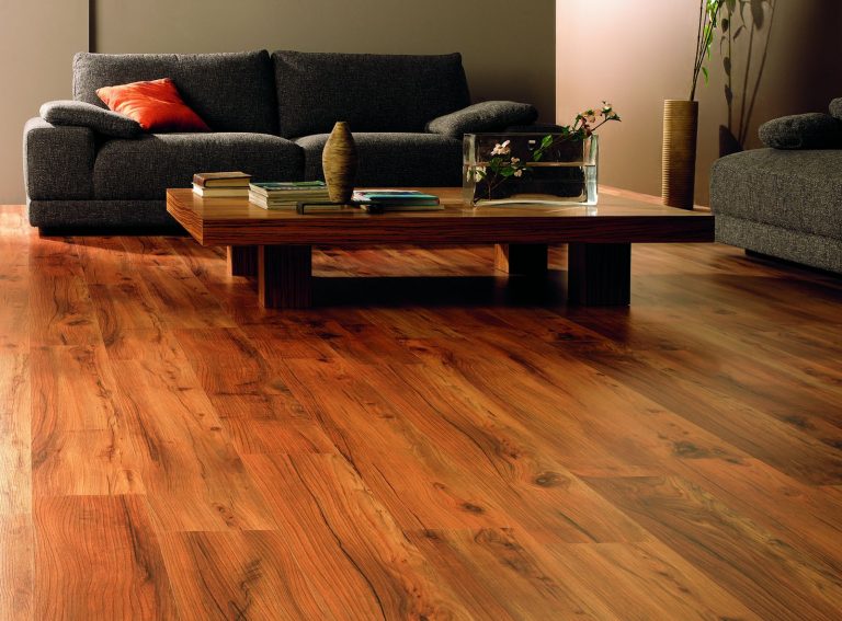 Bí quyết giữ cho sàn gỗ Việt Nam không bị phồng rộp, cong vênh trong thời gian dài sử dụng