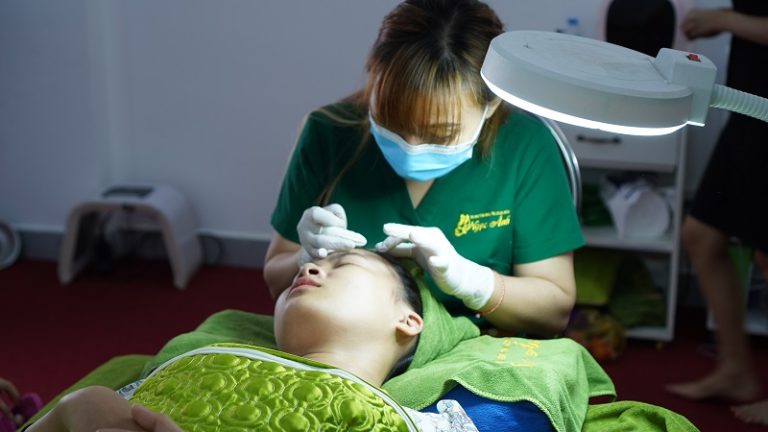 Bí quyết học chăm sóc da chuyên sâu hiệu quả