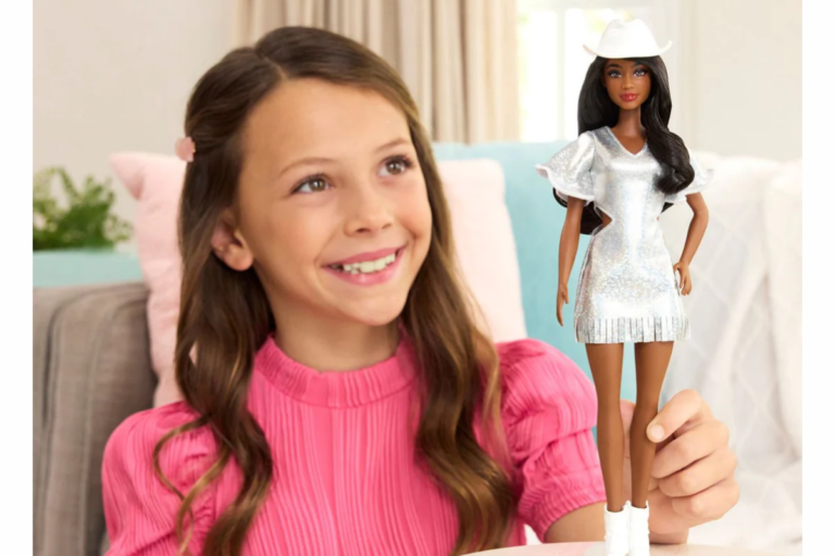 Đồ Chơi Búp Bê Thời Trang Fashionista – Sparkly Silver Dress