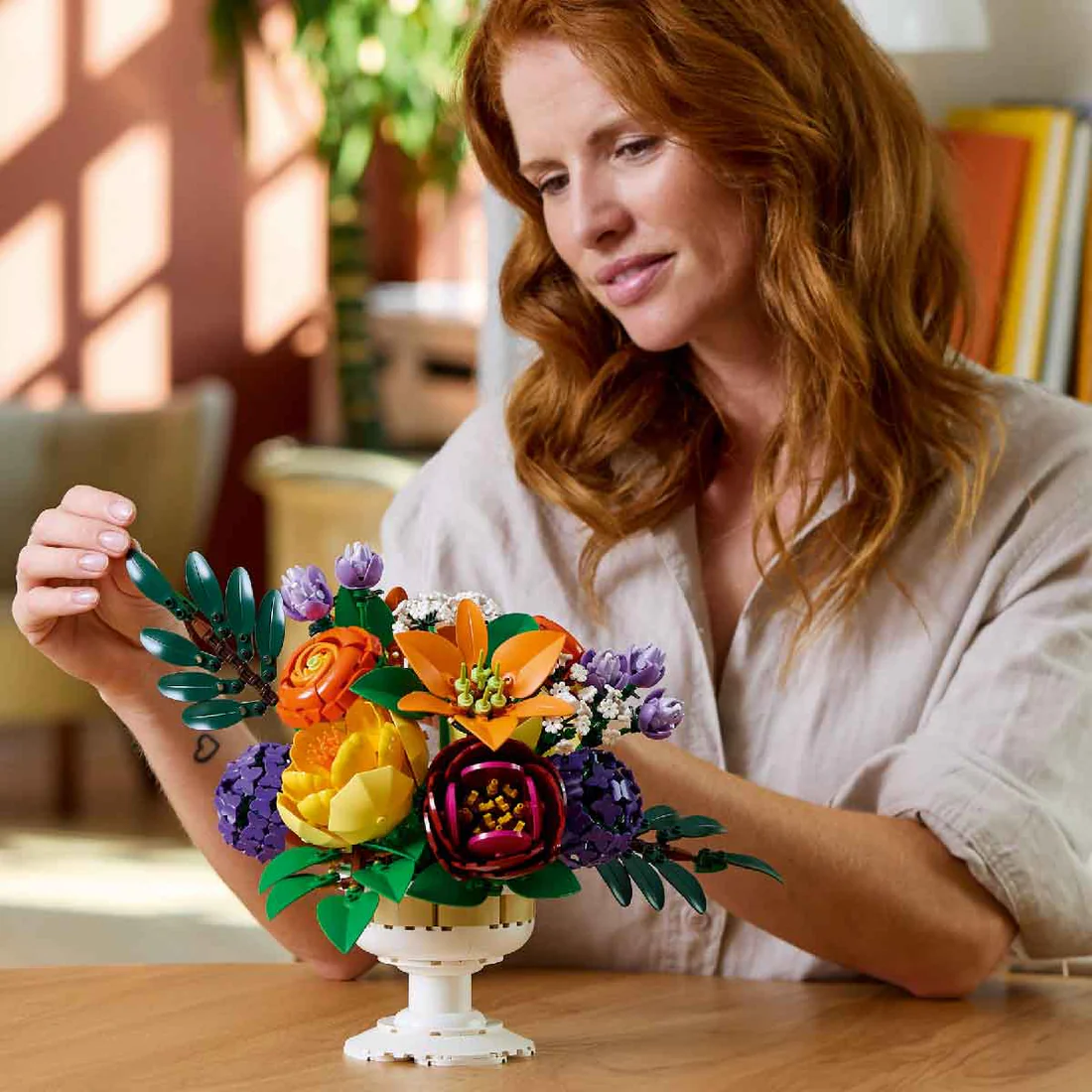 to-diem-khong-gian-bang-bo-hoa-lego-botanicals-1